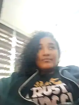 samanthaeliott22 online show from December 2024 12:38:01 PM