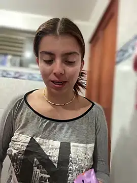 Cloew Marz online show from December 2024 07:32:02 PM