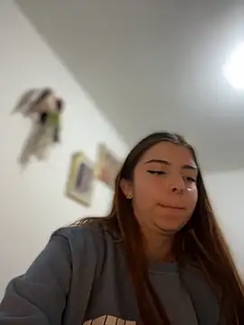 Cloew Marz online show from November 2025 07:58:01 PM