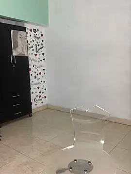 Snapshot of AdelaHaneix chatting on December 2024 09:00:02 PM AdelaHaneix online show from December 2024 09:00:02 PM