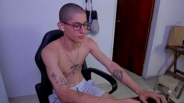 Snapshot of Jaack_str chatting on December 2024 09:22:01 PM Jaack str online show from December 2024 09:22:01 PM