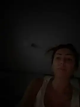 Snapshot of RaquelleDevon chatting on November 2025 06:36:02 AM RaquelleDevon online show from November 2025 06:36:02 AM