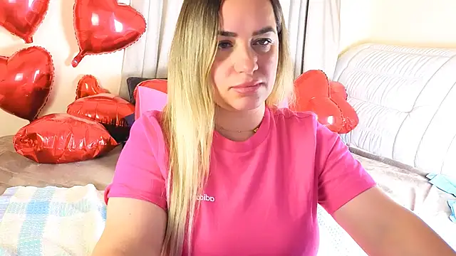 Snapshot of MilenaMiler_X chatting on February 2026 08:38:02 PM MilenaMiler X online show from February 2026 08:38:02 PM