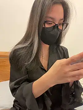 Snapshot of Lilisa_miu chatting on January 2025 04:33:02 PM Lilisa miu online show from January 2025 04:33:02 PM