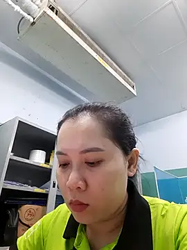 Snapshot of Benlla2802 chatting on December 2024 09:02:01 PM Benlla2802 online show from December 2024 09:02:01 PM