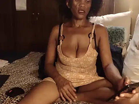 LONGBLKCLIT36 online show from April 2026 07:20:01 PM