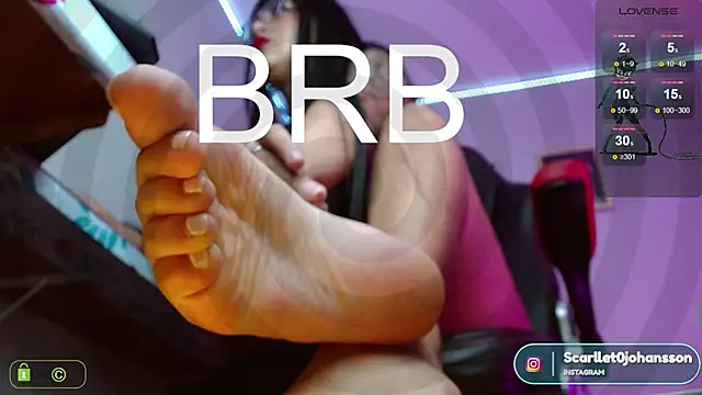 Snapshot of Miss_scarllet_ chatting on January 2025 01:09:01 PM Miss scarllet online show from January 2025 01:09:01 PM