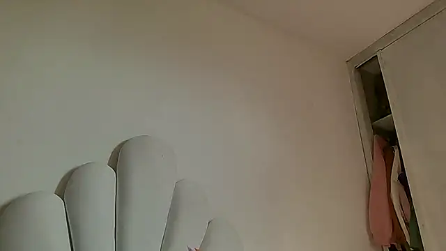 Cutie Shy  online show from July 2026 01:36:02 PM
