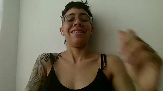 Cutie Shy  online show from July 2026 01:31:01 PM