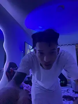 Snapshot of TommyGun_22 chatting on February 2025 05:53:02 AM TommyGun 22 online show from February 2025 05:53:02 AM