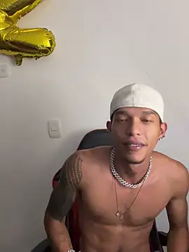 Snapshot of TommyGun_22 chatting on March 2025 12:52:02 AM TommyGun 22 online show from March 2025 12:52:02 AM