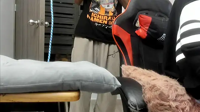 Snapshot of TommyGun_22 chatting on January 2026 12:34:02 AM TommyGun 22 online show from January 2026 12:34:02 AM