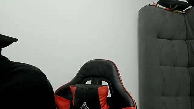 Snapshot of TommyGun_22 chatting on February 2026 12:36:01 AM TommyGun 22 online show from February 2026 12:36:01 AM