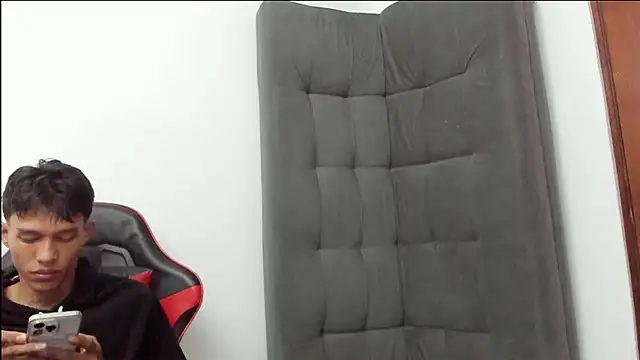 Snapshot of TommyGun_22 chatting on February 2026 03:51:02 AM TommyGun 22 online show from February 2026 03:51:02 AM