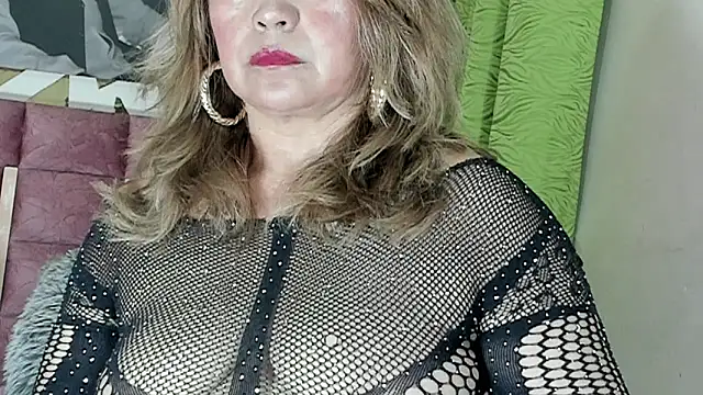 Snapshot of Kazsandraa chatting on January 2026 05:55:02 AM Kazsandraa online show from January 2026 05:55:02 AM
