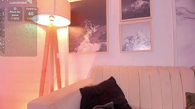 lara madisson online show from March 2025 07:20:02 AM