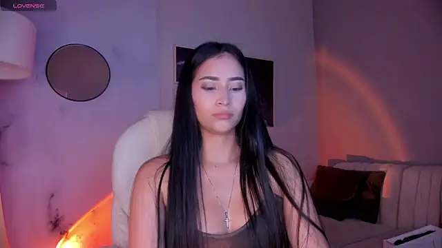 lara madisson online show from July 2026 04:52:01 AM