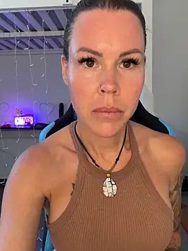 Lara Bergmann online show from June 2026 08:49:01 AM