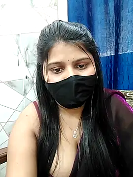 Snapshot of Hotty-simran chatting on February 2025 07:45:01 AM Hotty-simran online show from February 2025 07:45:01 AM