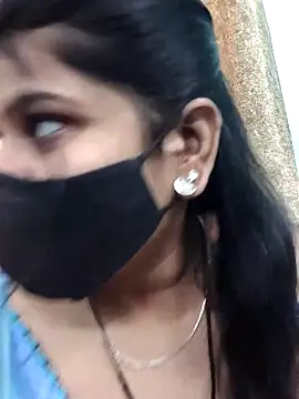 Hotty-simran online show from November 2025 04:23:02 AM