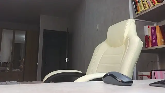 Marietta Castro online show from March 2026 03:16:01 PM