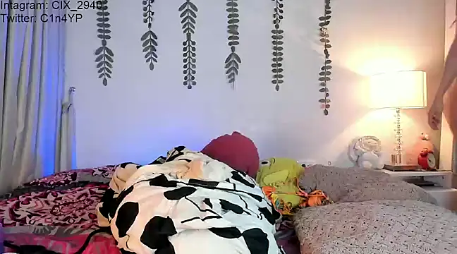 halseycox    online show from December 2024 09:58:01 AM