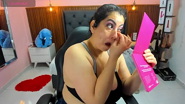 MEYLAGIA online show from May 2026 03:13:02 AM