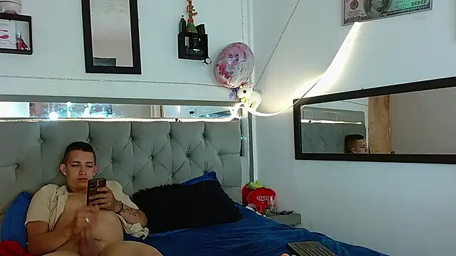 parejacaliente20154 online show from March 2025 08:43:01 AM