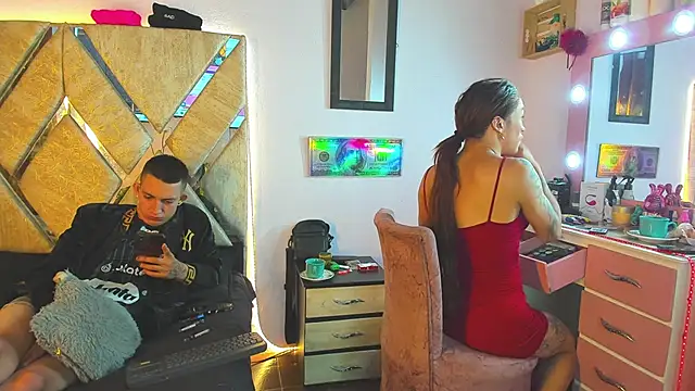 parejacaliente20154 online show from November 2025 09:08:02 AM