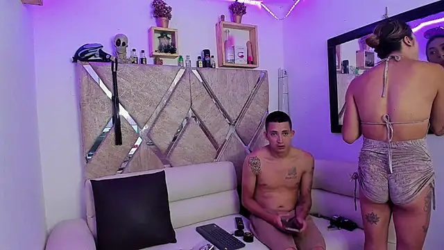 parejacaliente20154 online show from May 2026 03:41:01 PM