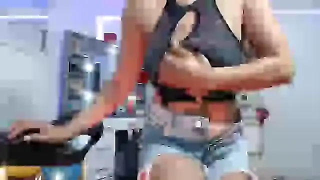 sexy bunny hot online show from March 2025 01:04:02 PM