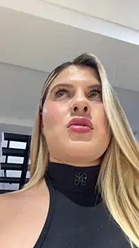 Snapshot of EmiilyAdams_ chatting on March 2026 09:32:02 PM EmiilyAdams online show from March 2026 09:32:02 PM