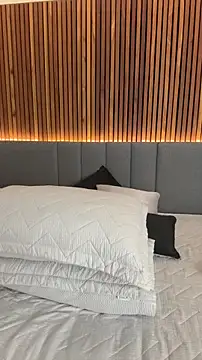 Snapshot of EmiilyAdams_ chatting on March 2026 09:54:01 PM EmiilyAdams online show from March 2026 09:54:01 PM