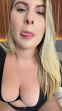 EmiilyAdams  online show from July 2026 10:08:02 PM