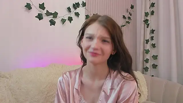 Snapshot of CindyGarrison chatting on January 2025 11:29:01 PM CindyGarrison online show from January 2025 11:29:01 PM