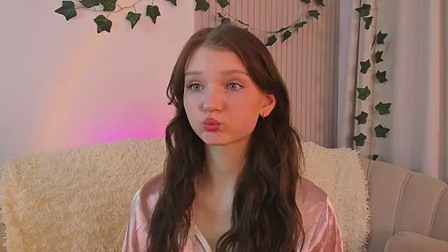 Snapshot of CindyGarrison chatting on January 2025 12:17:02 AM CindyGarrison online show from January 2025 12:17:02 AM