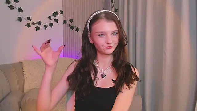 Snapshot of CindyGarrison chatting on February 2025 04:03:01 AM CindyGarrison online show from February 2025 04:03:01 AM