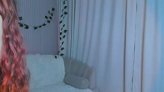 Snapshot of CindyGarrison chatting on February 2025 03:24:01 AM CindyGarrison online show from February 2025 03:24:01 AM