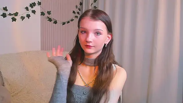 Snapshot of CindyGarrison chatting on February 2025 11:00:02 PM CindyGarrison online show from February 2025 11:00:02 PM