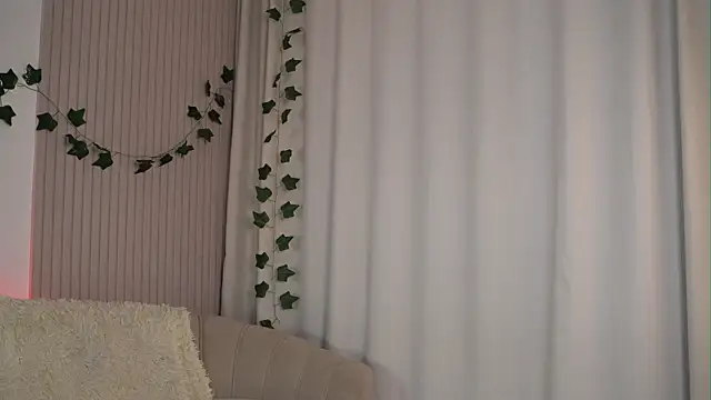 Snapshot of CindyGarrison chatting on February 2025 04:20:01 AM CindyGarrison online show from February 2025 04:20:01 AM