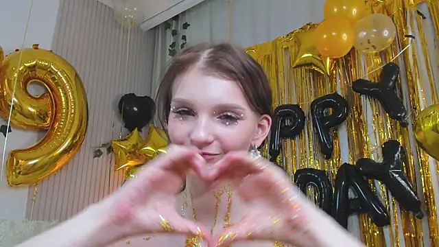 Snapshot of CindyGarrison chatting on March 2025 03:51:02 AM CindyGarrison online show from March 2025 03:51:02 AM