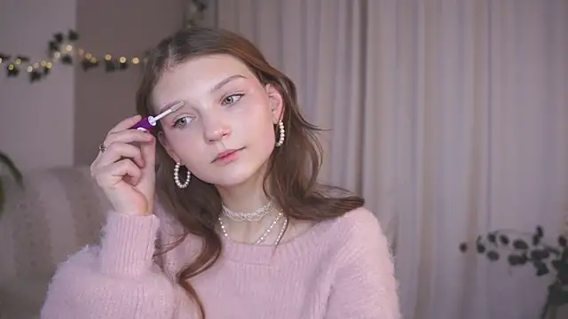 Snapshot of CindyGarrison chatting on September 2025 01:05:01 AM CindyGarrison online show from September 2025 01:05:01 AM