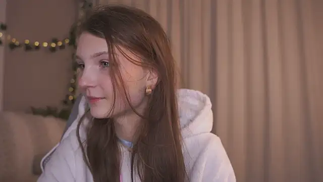 Snapshot of CindyGarrison chatting on September 2025 01:11:01 AM CindyGarrison online show from September 2025 01:11:01 AM