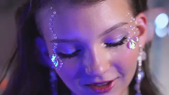 Snapshot of CindyGarrison chatting on November 2025 01:29:01 AM CindyGarrison online show from November 2025 01:29:01 AM