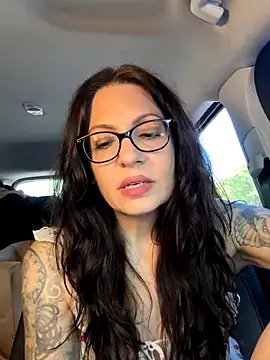 Snapshot of BeautifulMesss chatting on September 2025 04:07:01 PM BeautifulMesss online show from September 2025 04:07:01 PM