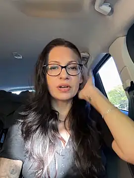 Snapshot of BeautifulMesss chatting on October 2025 02:38:02 PM BeautifulMesss online show from October 2025 02:38:02 PM