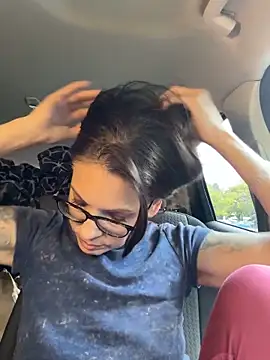 Snapshot of BeautifulMesss chatting on October 2025 04:07:02 PM BeautifulMesss online show from October 2025 04:07:02 PM