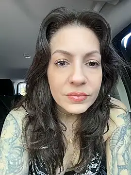 Snapshot of BeautifulMesss chatting on April 2026 04:09:01 PM BeautifulMesss online show from April 2026 04:09:01 PM