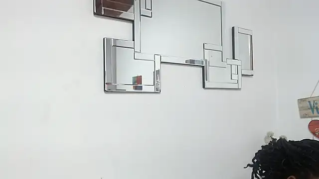 Madeline Woods online show from October 2025 11:53:02 AM