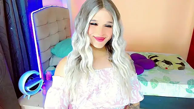 Snapshot of TaylorMon chatting on February 2025 12:51:02 AM TaylorMon online show from February 2025 12:51:02 AM